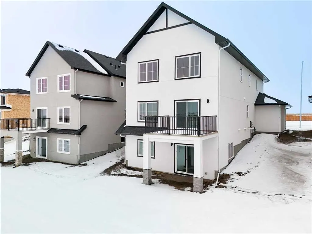 7 Lakewood Way
