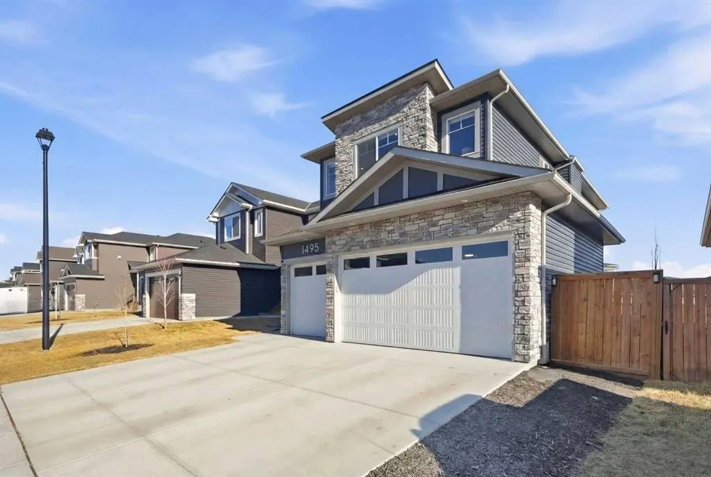 1495 Aldrich Place