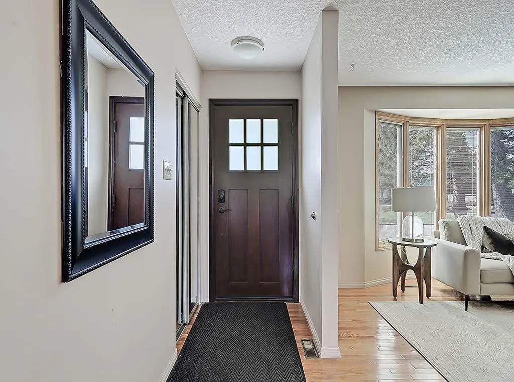44 Granlea Place SW