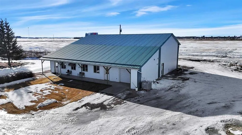 27556 Township Road 372