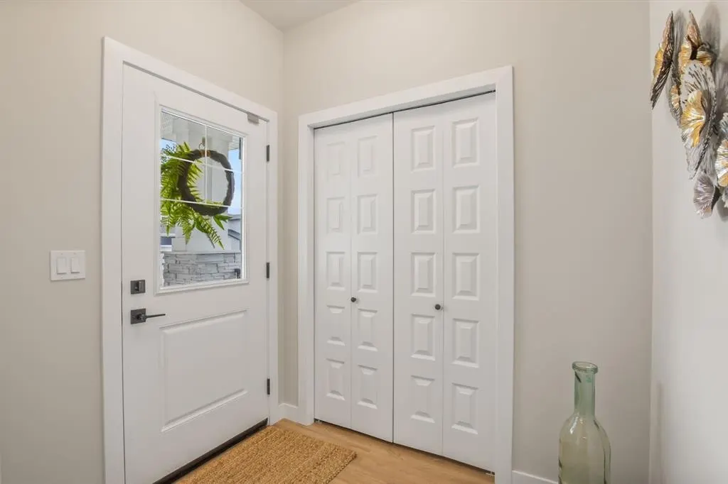 38 Thayer Close