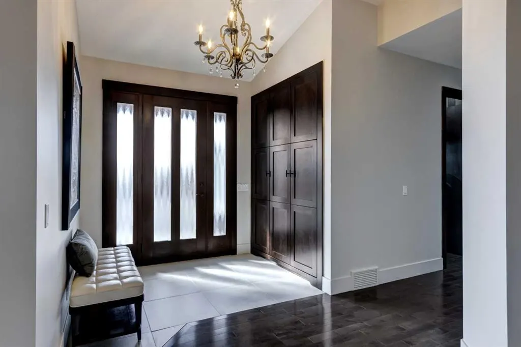 566 Pine Creek Ridge