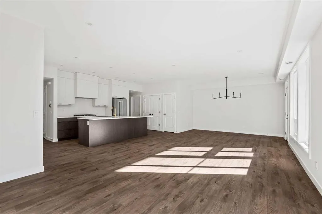 609 Sovereign Common SW