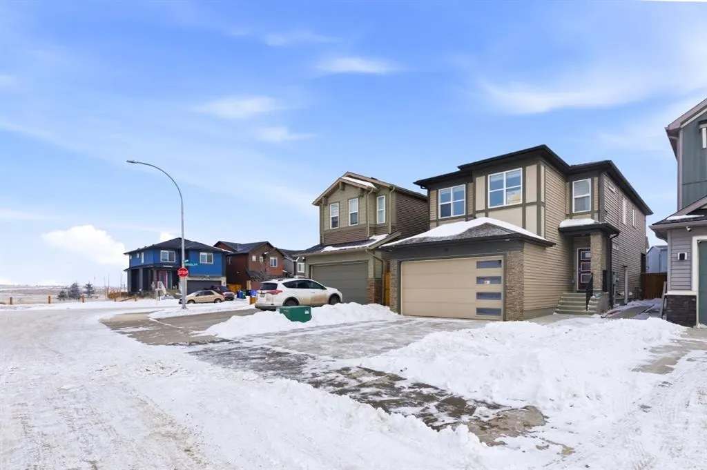 14 Belvedere Point SE