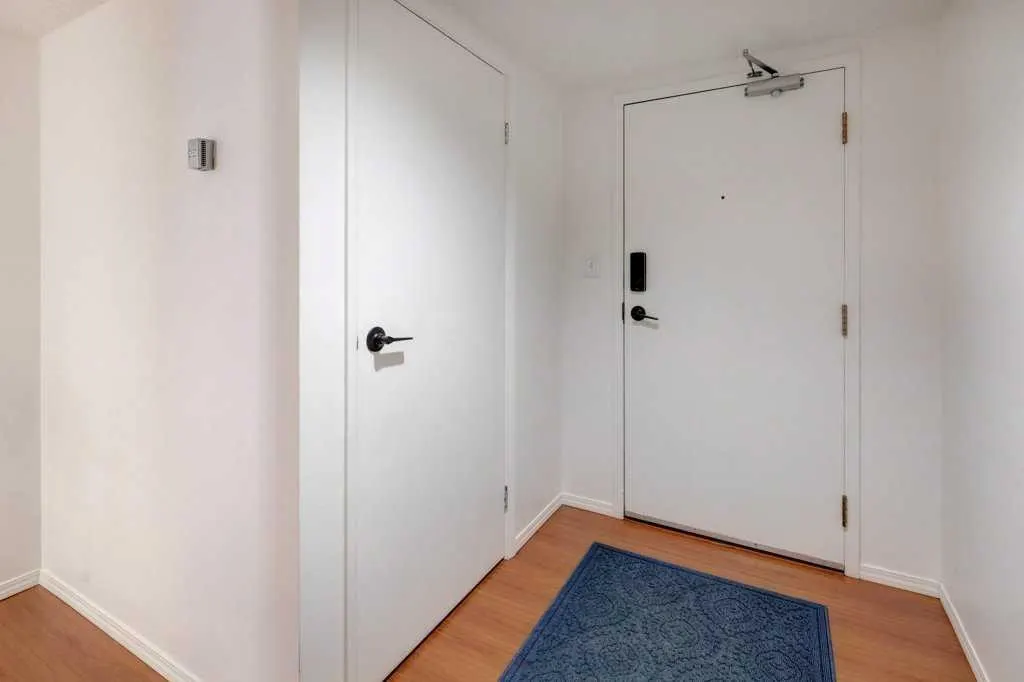 8604 48 Avenue NW #811