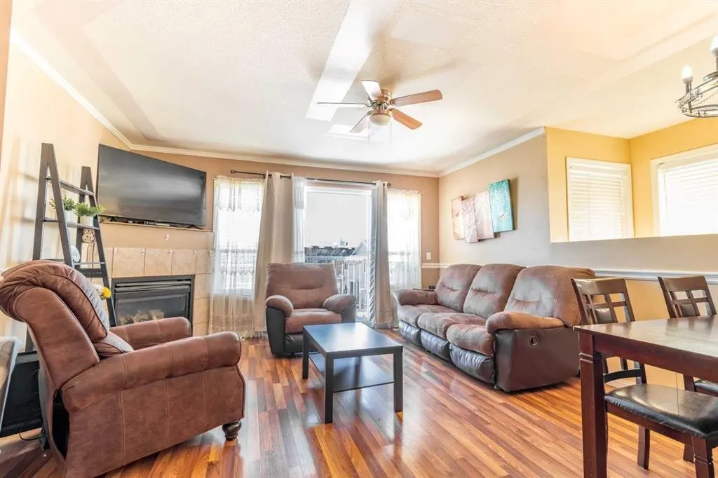 605 19 Street SE #302