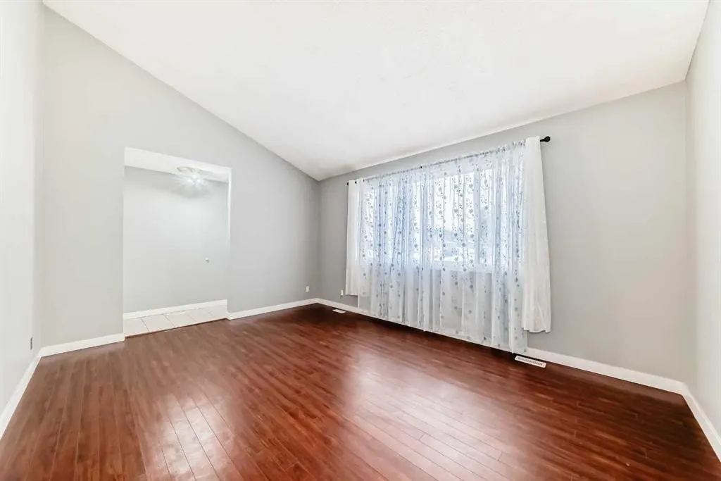 130 Pinemeadow Road NE