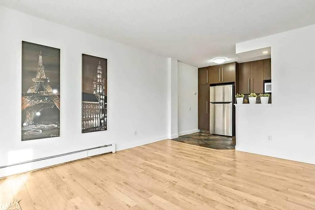 2220 16A Street W #402