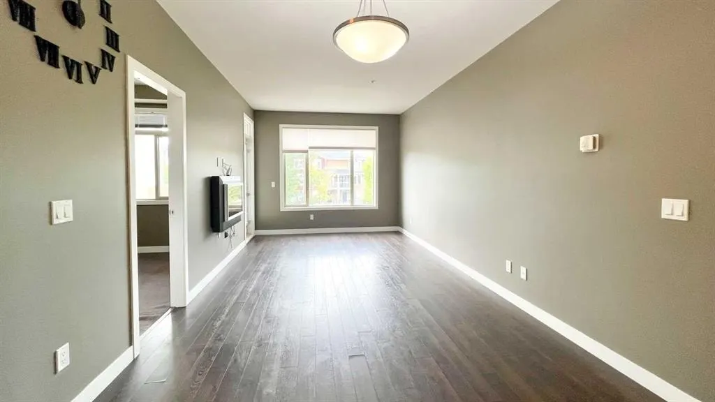10 Auburn Bay Link SE #208