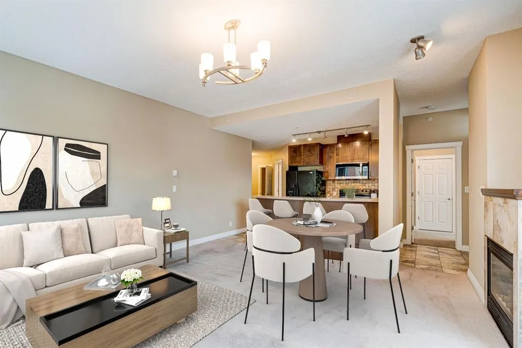 24 Hemlock Crescent SW #3306