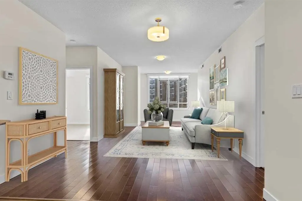 16 Varsity Estates Circle NW #310