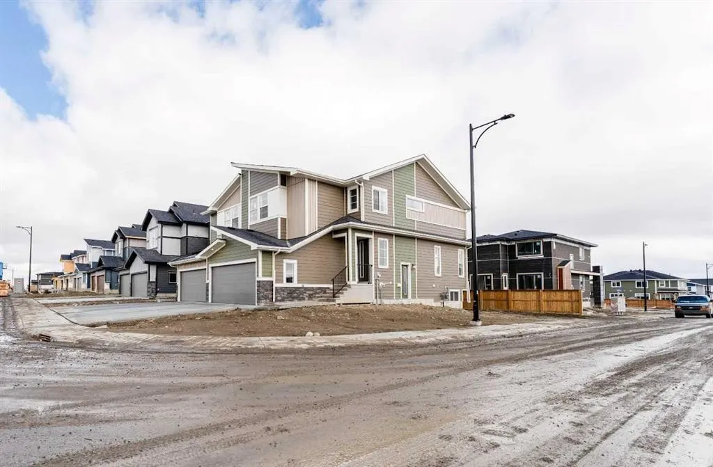 99 Waterford Mews