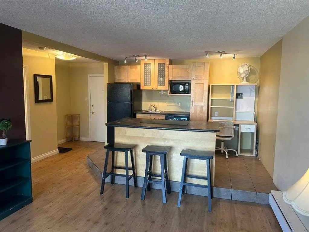 1236 15 Avenue SW #705