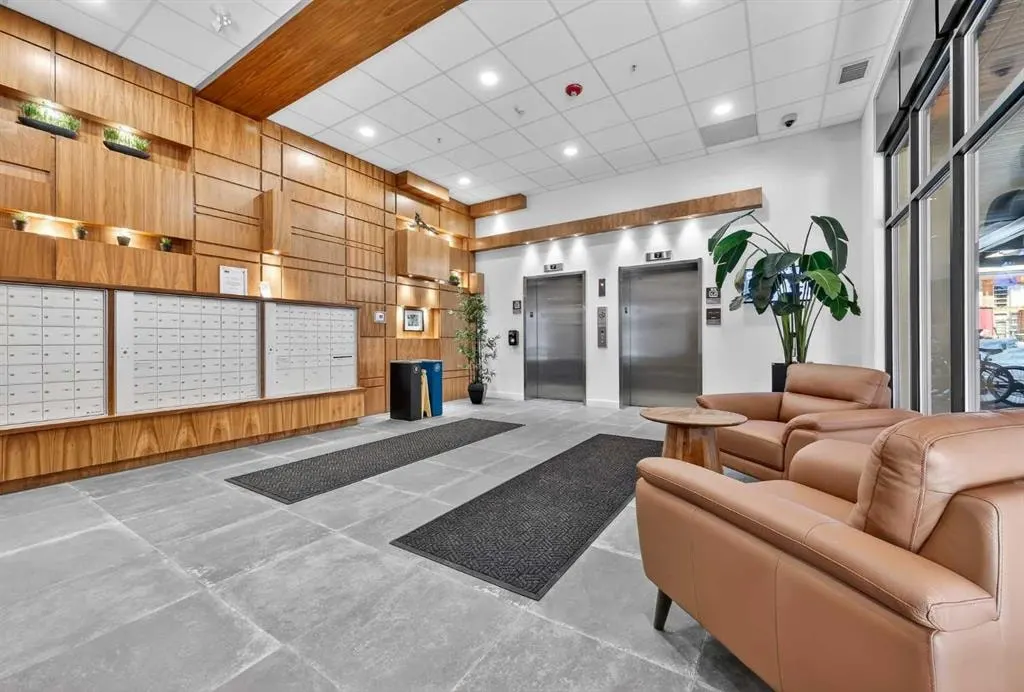 122 Mahogany Centre SE #407