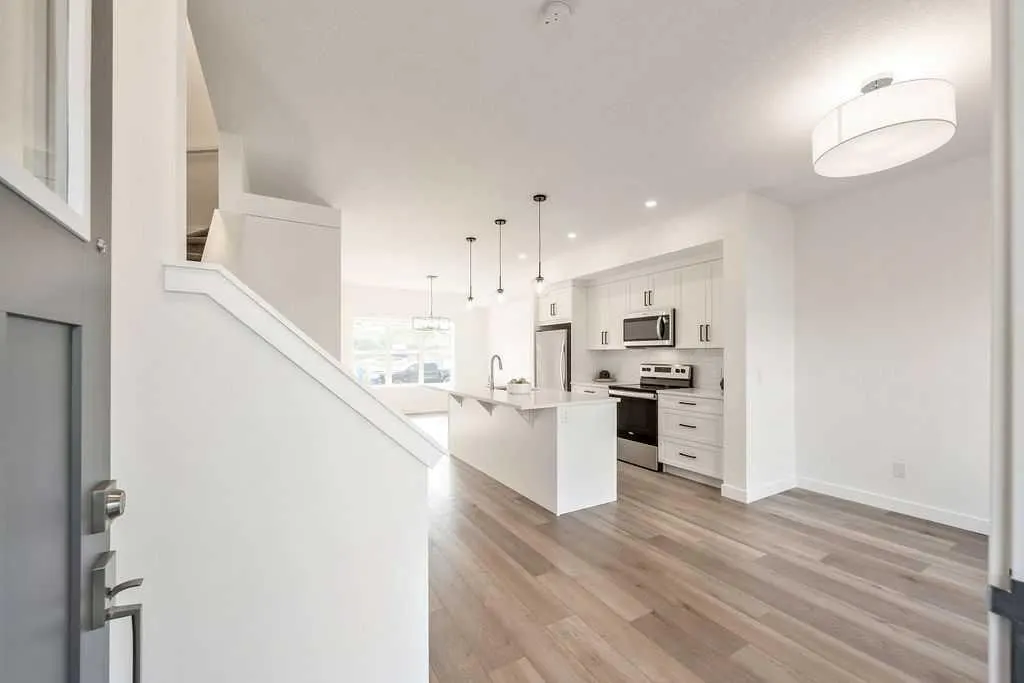 525 River Heights Drive #905