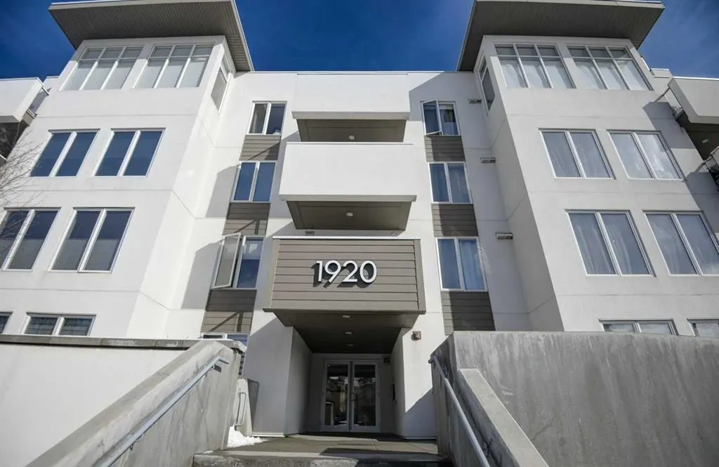 1920 11 Avenue SW #106