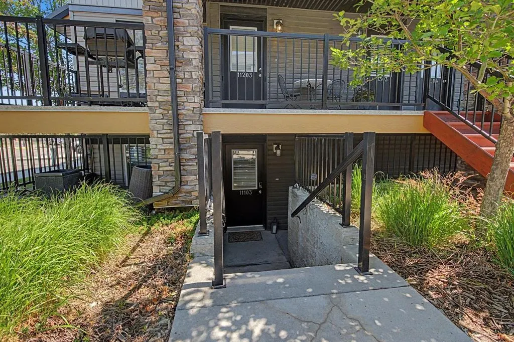 2781 Chinook Winds Drive SW #11103