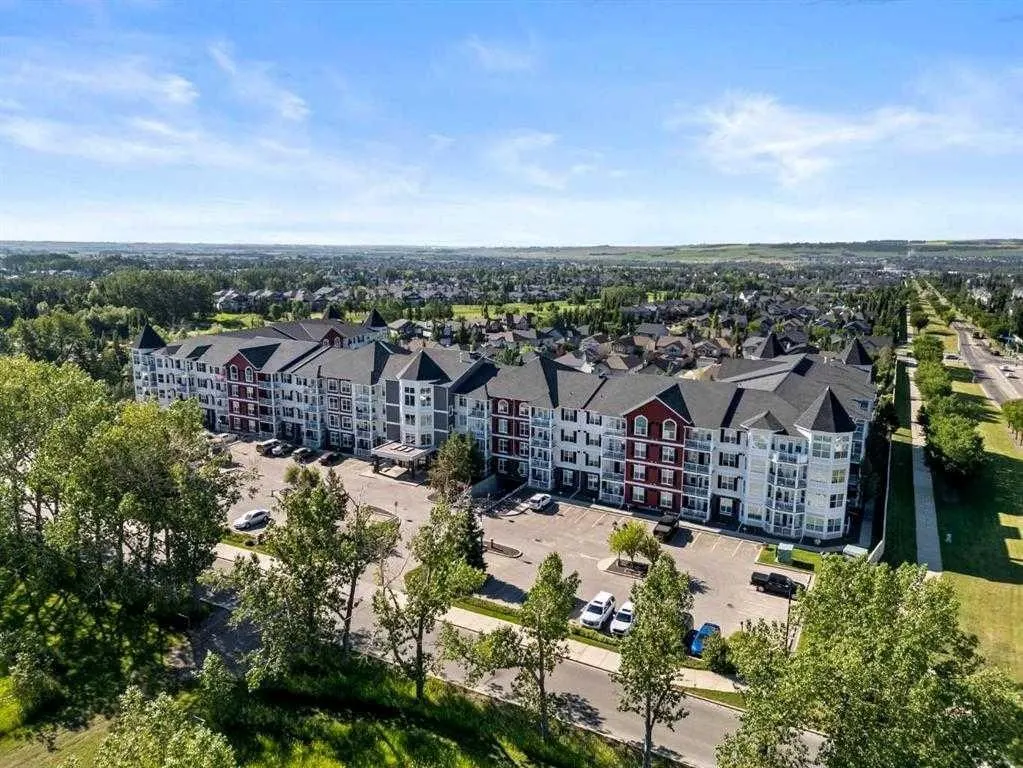 1 Crystal Green Lane #431
