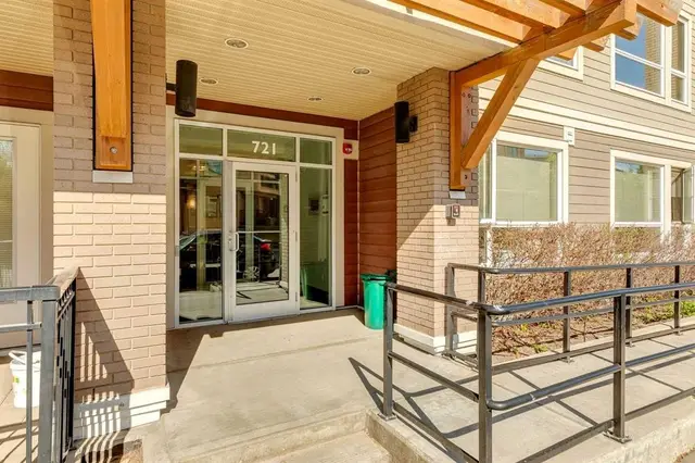 721 4 Street NE #131, Renfrew