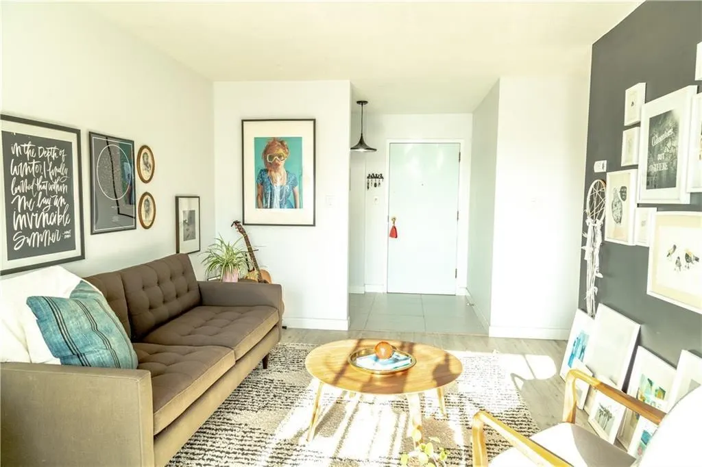 523 15 Avenue SW #405