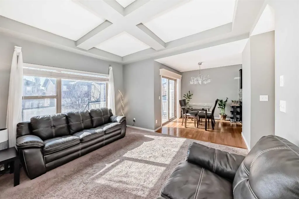 136 Sage Valley Drive NW
