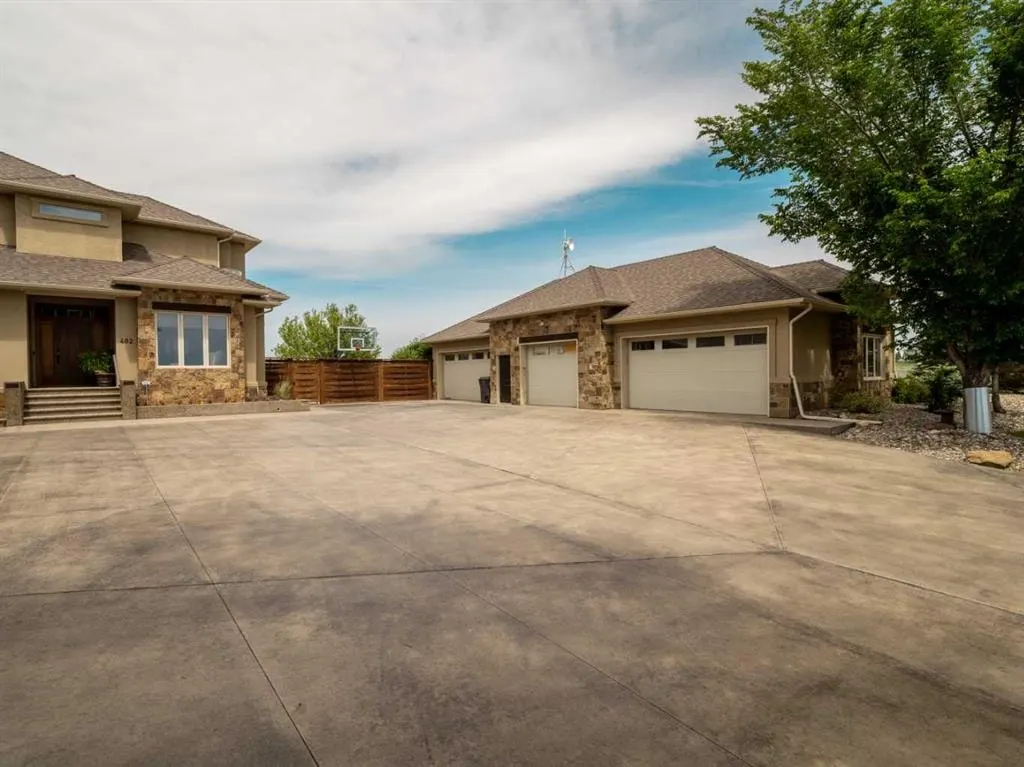 402 Meadow Lark Drive W