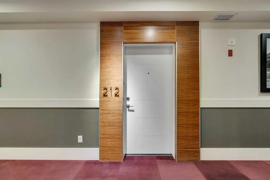 12 Mahogany Path SE #212