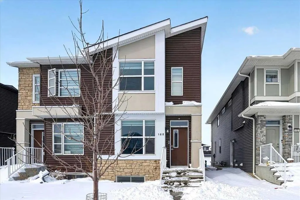 168 Corner meadows Way NE
