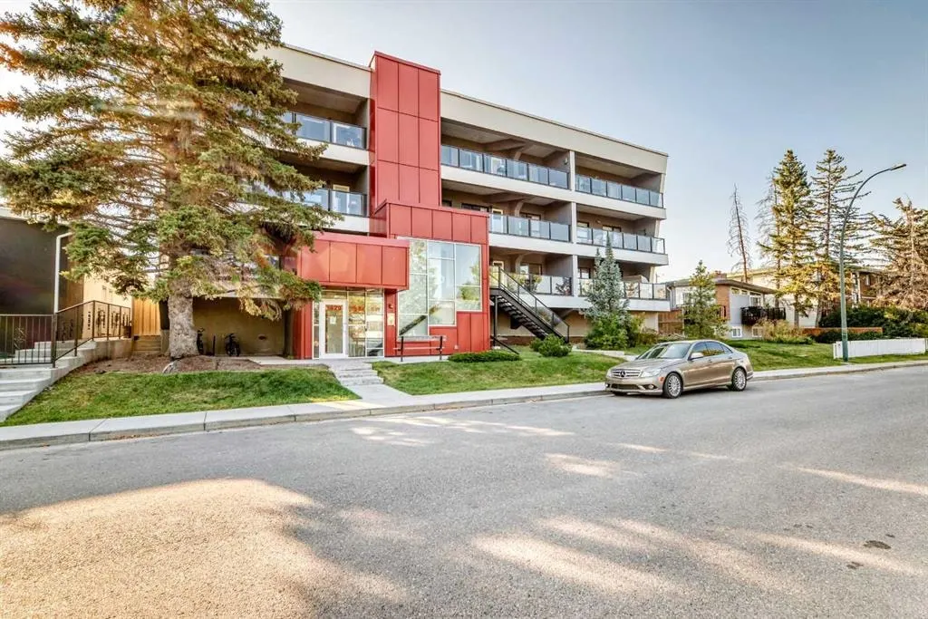 1629 38 Street SW #202