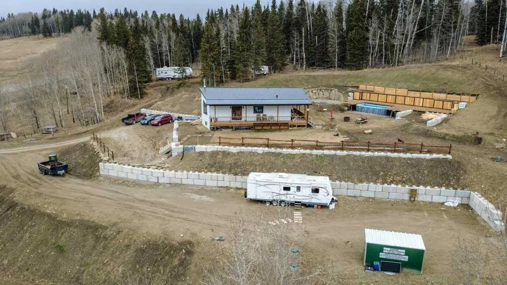 33143 Range Road 60