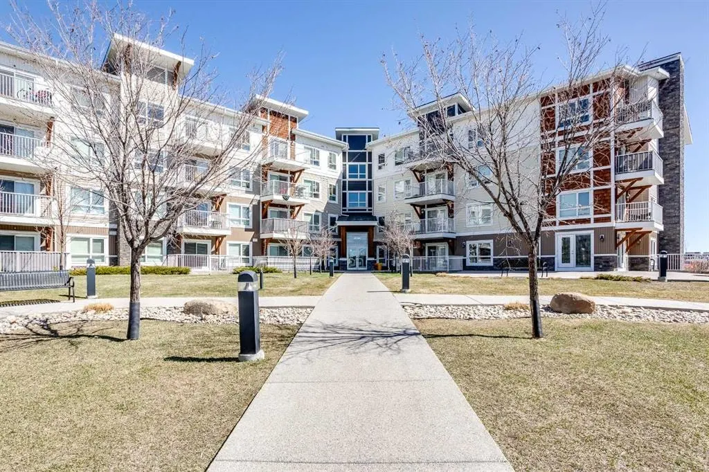 302 Skyview Ranch Drive NE #2406
