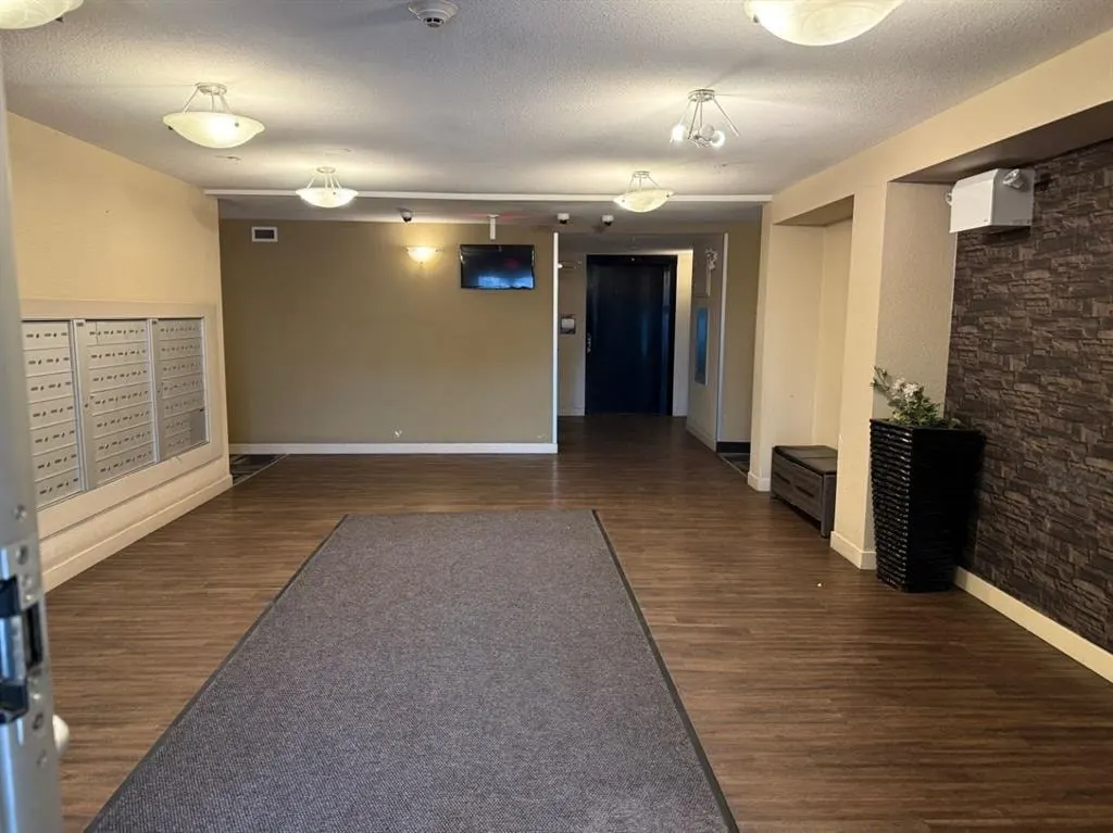 7210 80 Avenue NE #202