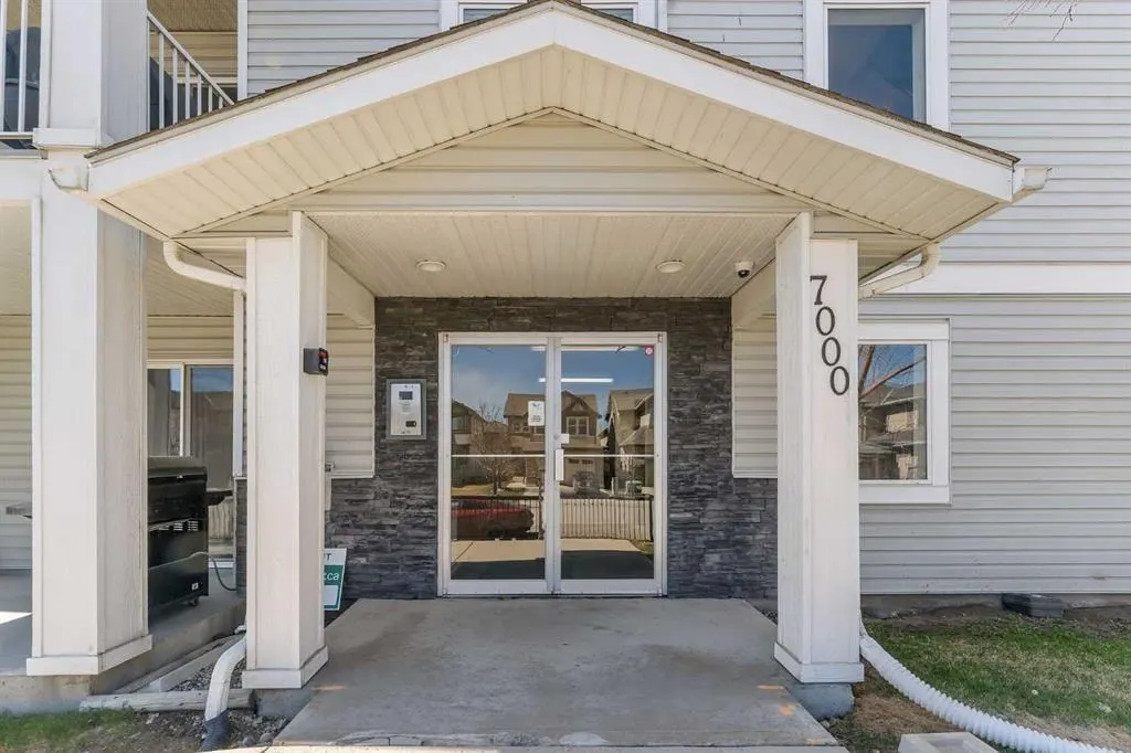 7106 Valleyview Park SE #106