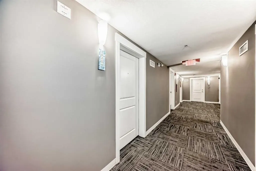 302 Skyview Ranch Drive NE #6204