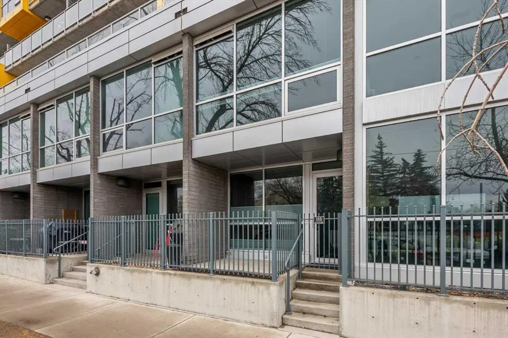 235 9A Street NW #111