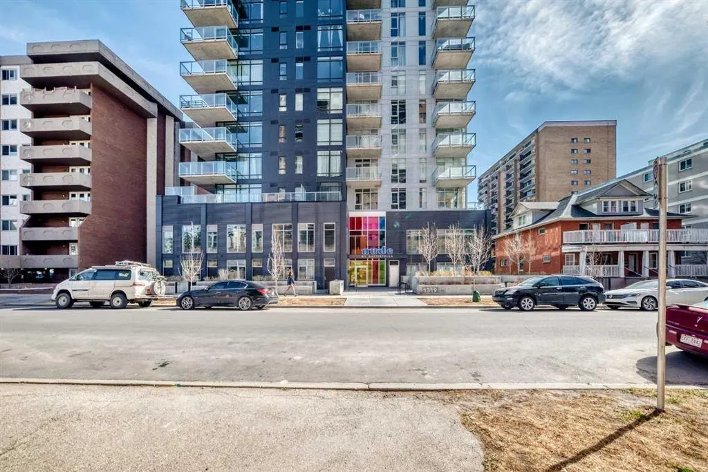 1319 14 Avenue SW #906