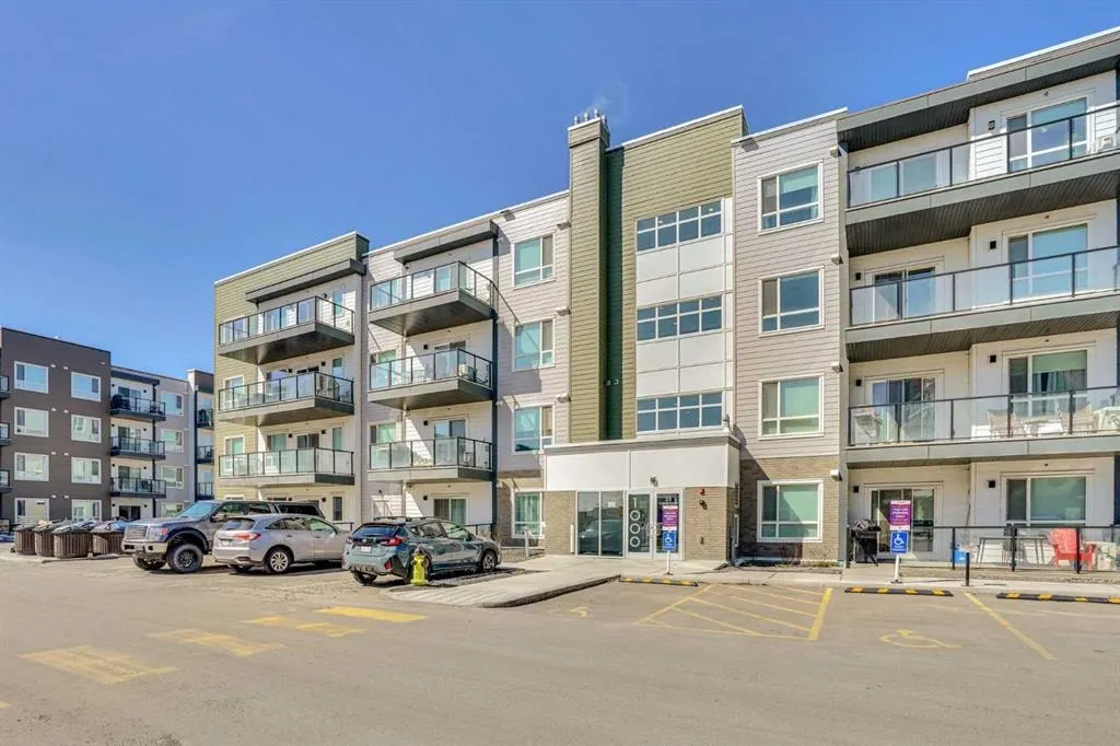 33 Carringham Gate NW #1102