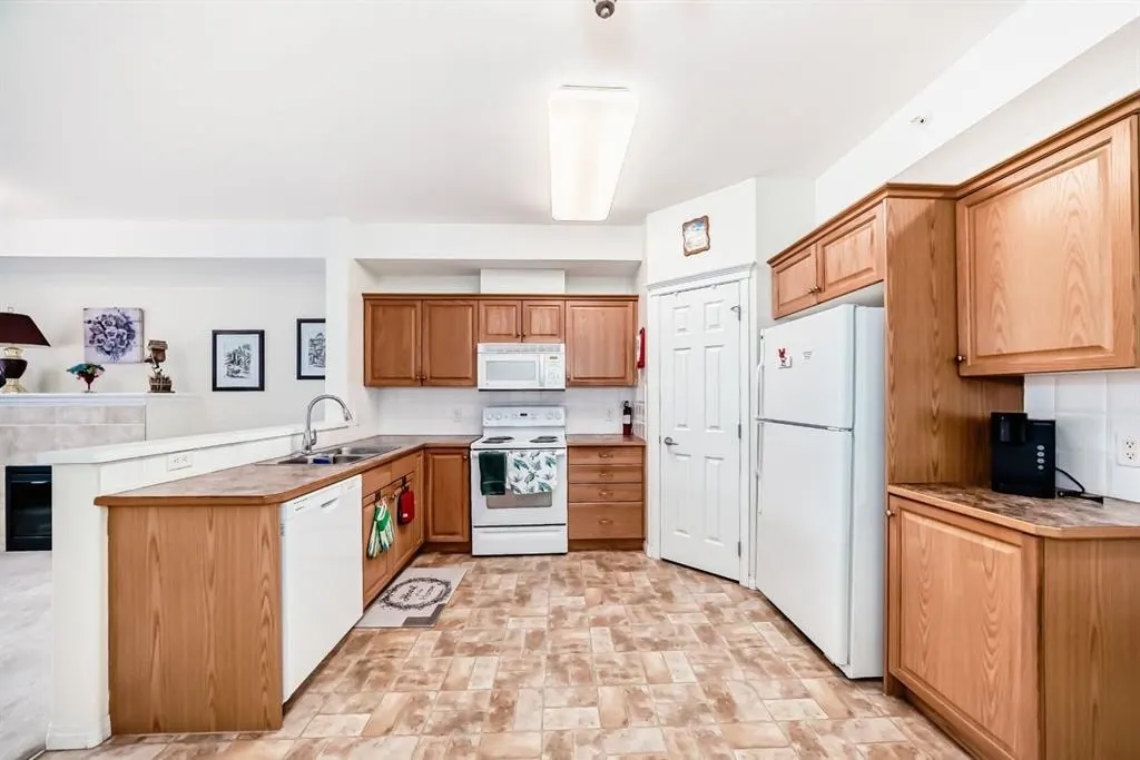 15 Everstone Drive SW #446