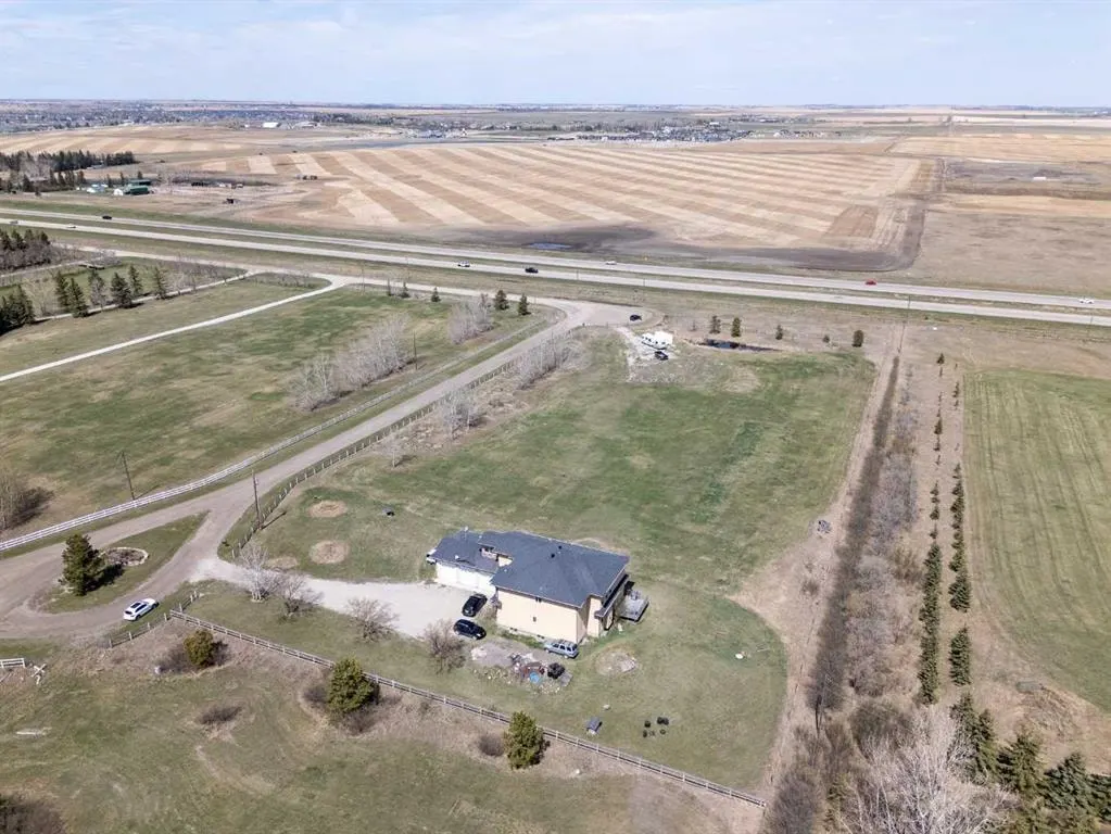 280135 Township Road 242 SE