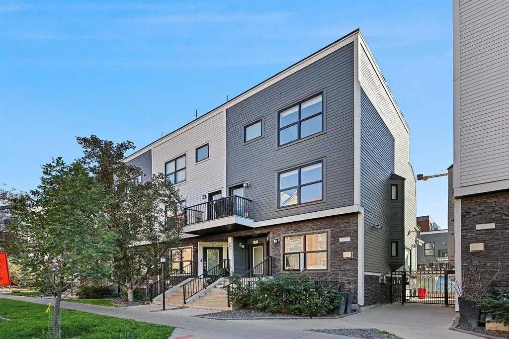 603 15 Avenue SW #8