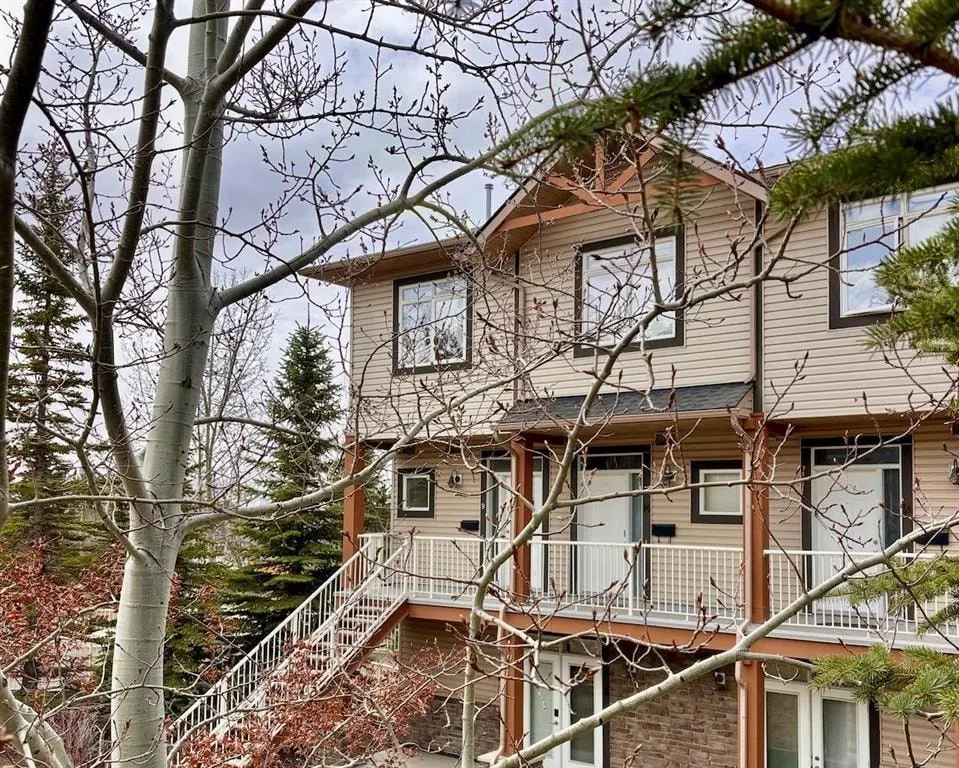 181 Rockyledge View NW #9