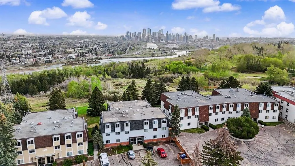 508 Cedar Crescent SW #301