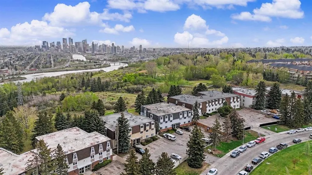 508 Cedar Crescent SW #301