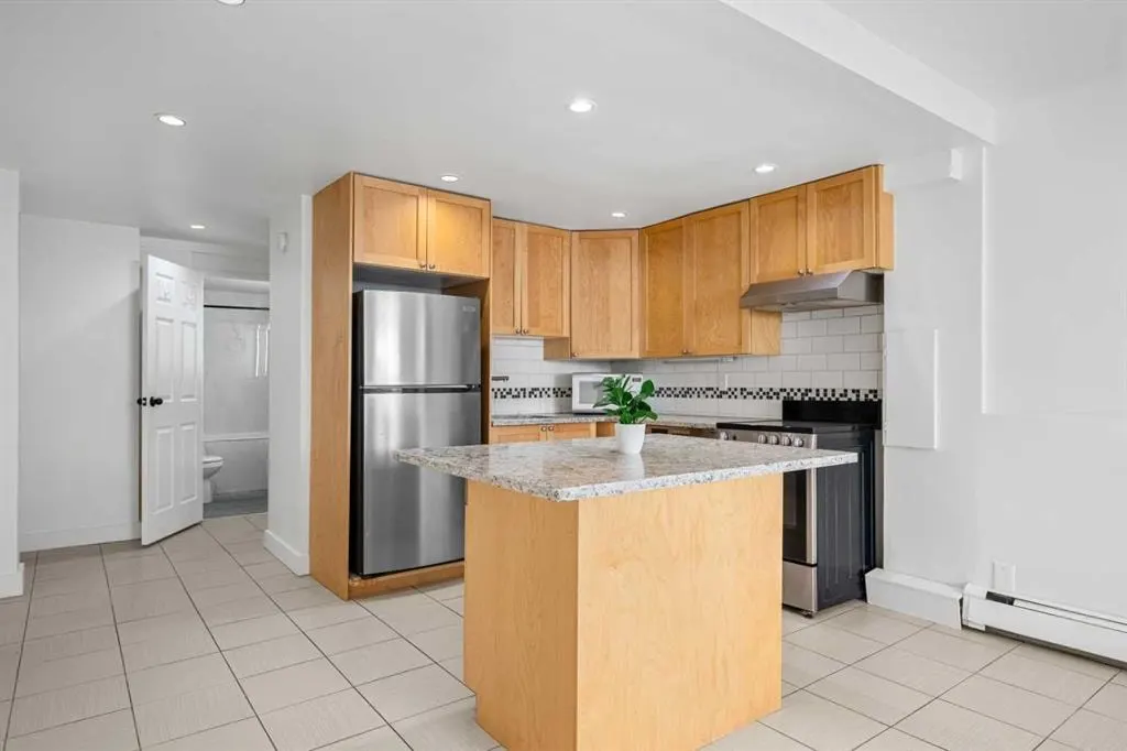 2111 14 Street SW #104