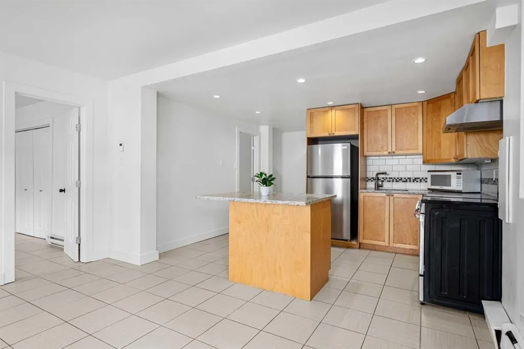 2111 14 Street SW #104