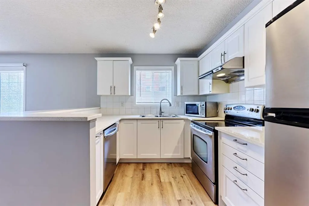 126 14 Avenue SW #106