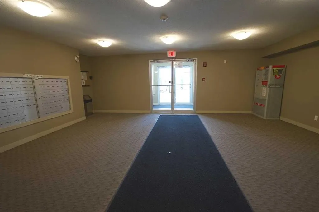 15 Saddlestone Way NE #409