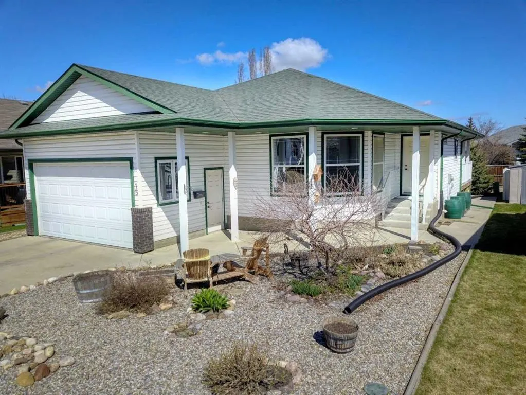 15 Agnew Close