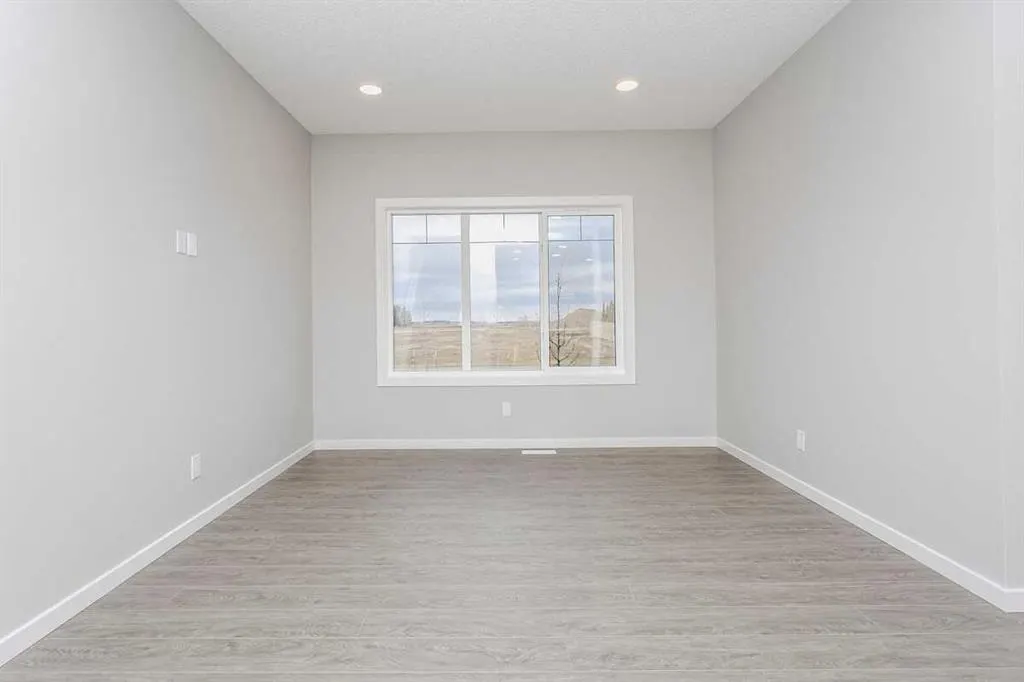 222 Heartwood Parade SE