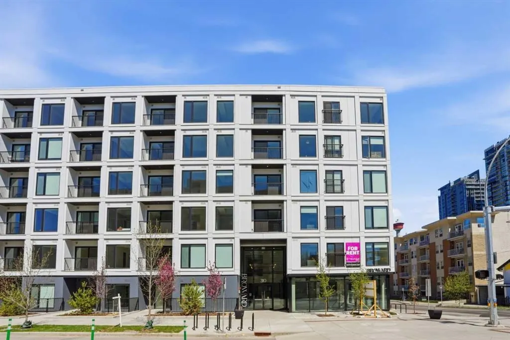 310 15 Avenue SW #309